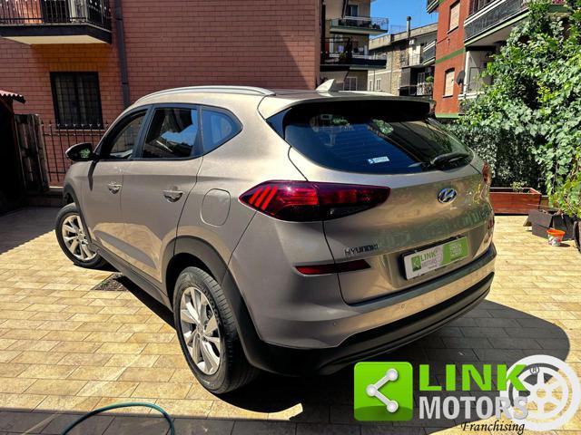 HYUNDAI Tucson 1.6 CRDi Exellence / retrocamera / Apple car play