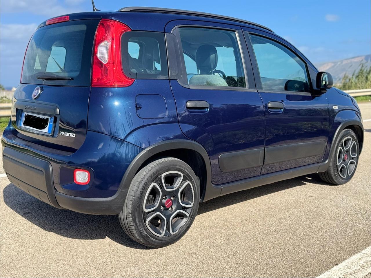 FIAT PANDA HYBRID