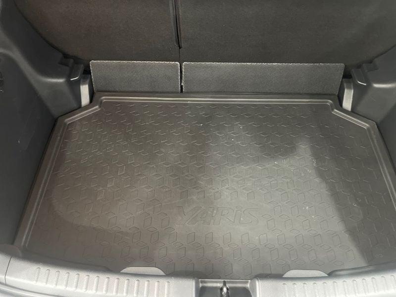 Toyota Yaris Yaris 1.5h Lounge