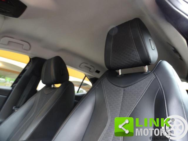 DS AUTOMOBILES DS 4 1.6 HYBRID 225 CV PERFORMANCE