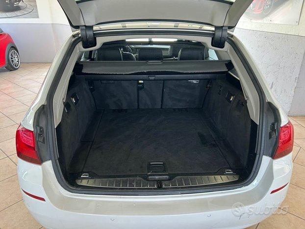 BMW 530 dA 258CV Touring Luxury