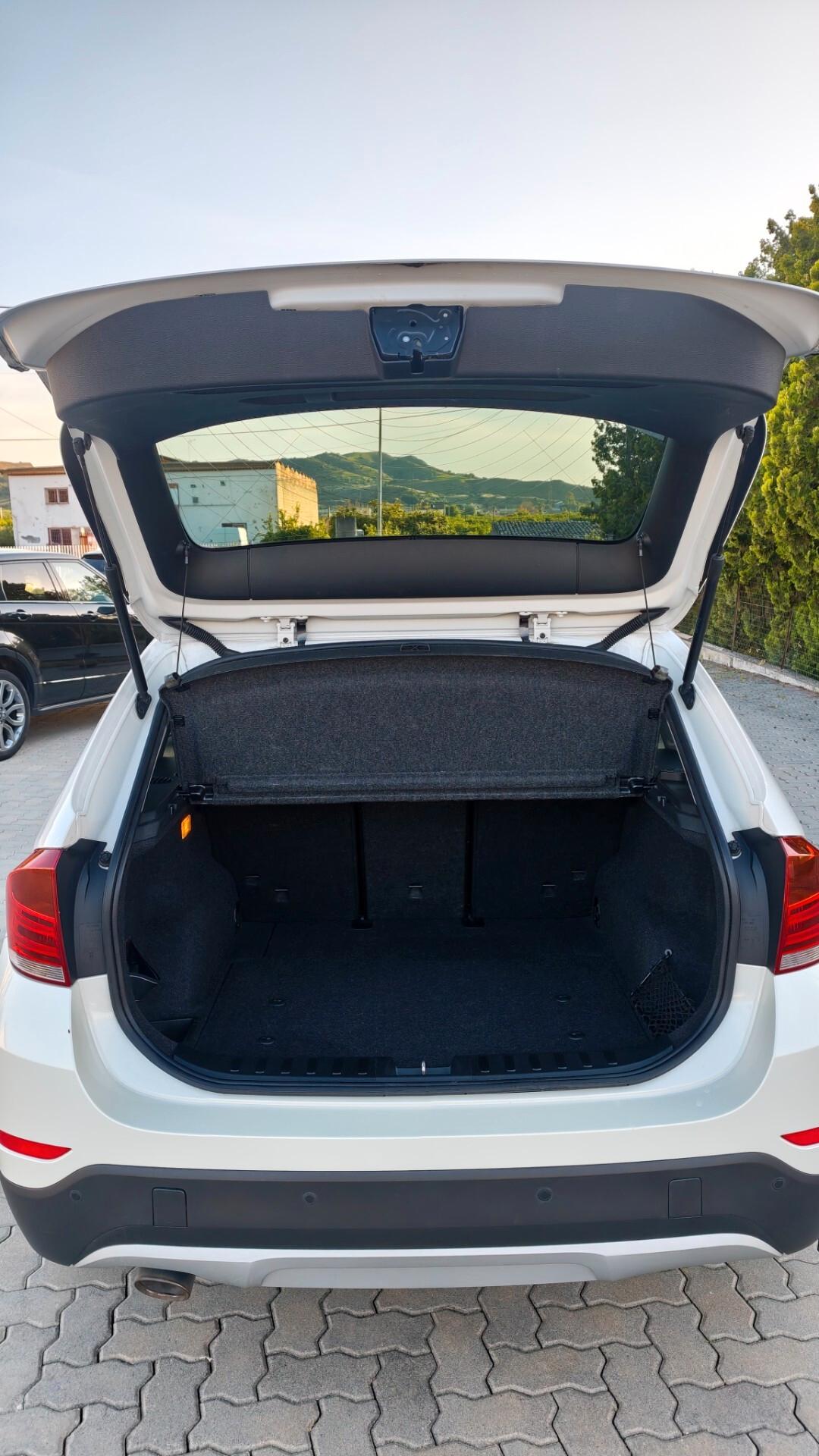 Bmw X1 sDrive18d X Line