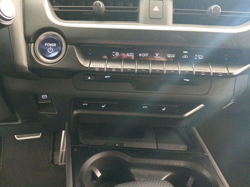 Lexus UX 250h F Sport
