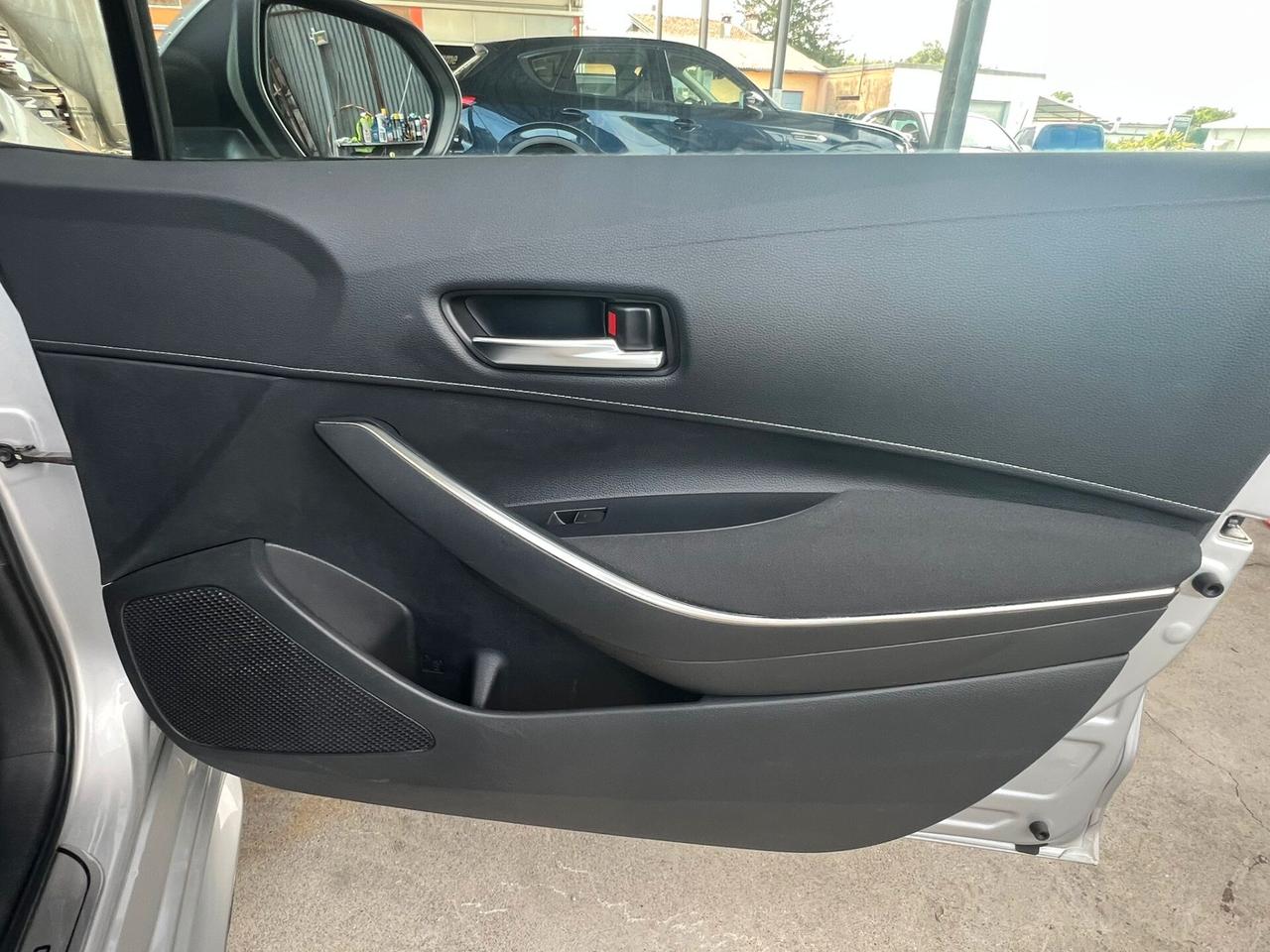 Toyota Corolla Touring Sports 2.0 Hybrid MoreBusiness