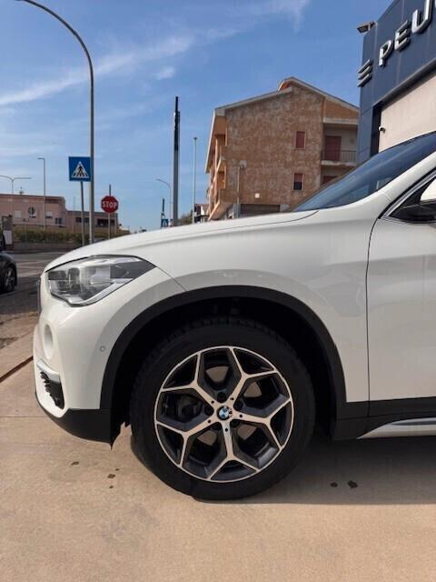 Bmw X1 sDrive18d xLine autom- 2017