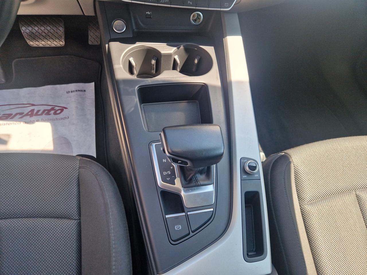 Audi A4 Avant 40 TDI quattro S tronic Business