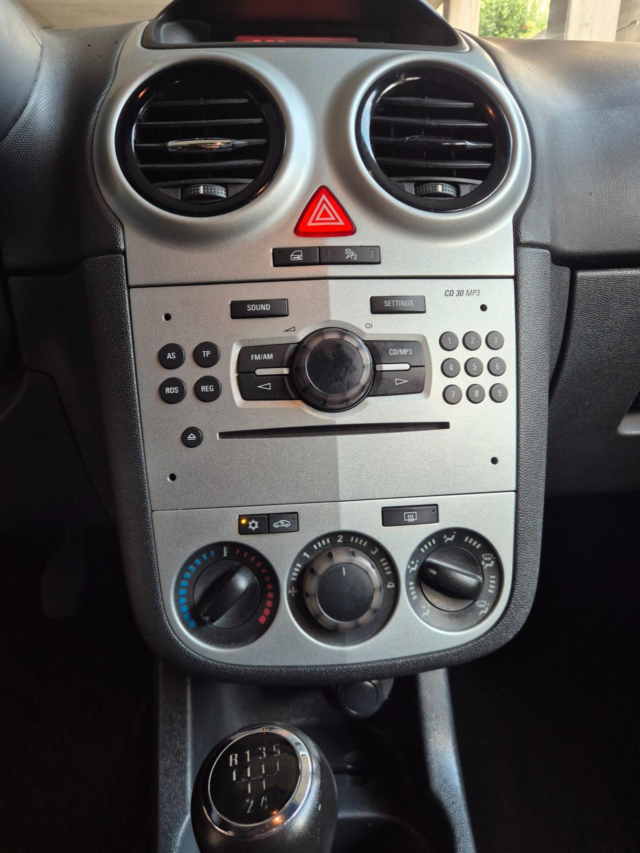 OPEL CORSA 1.4 BENZINA SPORT NEO PATENTATI