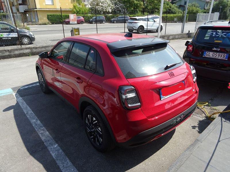 FIAT 600e Red