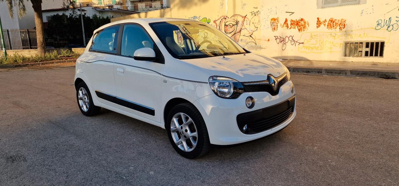 Renault Twingo SCe EDC Intens