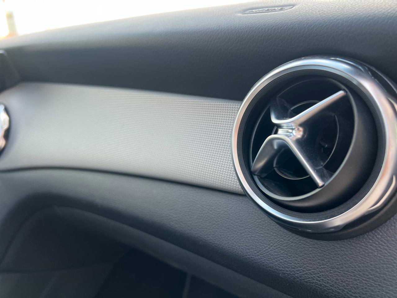 Mercedes GLA 200 d Automatic 4Matic Premium/UNICA PROP
