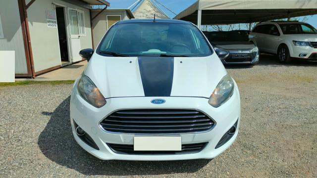 FORD Fiesta 1.5 TDCi 75CV 5 porte Black & White Edition