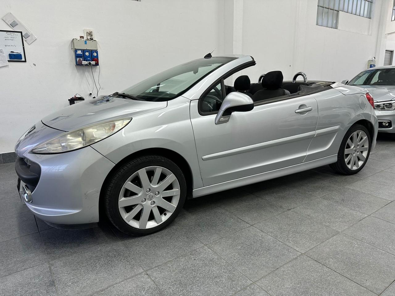 Peugeot 207 1.6 HDi 110CV CABRIO
