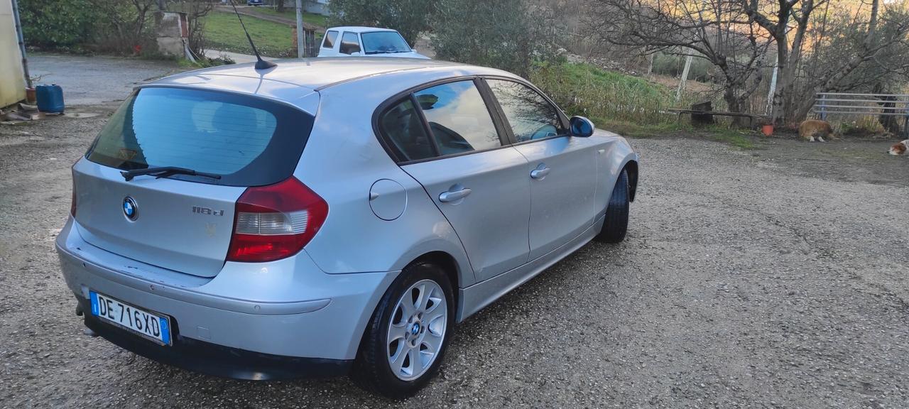 Bmw 118 118d cat 5 porte Attiva