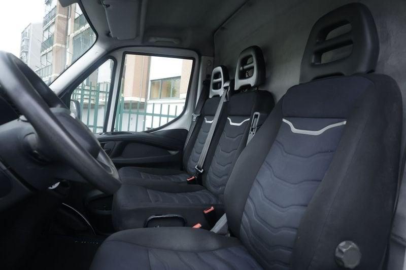 Iveco Daily Iveco Daily 33S12 2.3 HPT PC Cabinato Coimentato + IVA