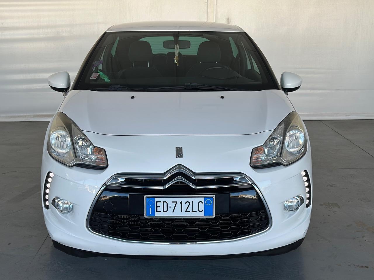 Citroen DS3 1.6 HDi Just Black 2011 x NEOPATENTATI