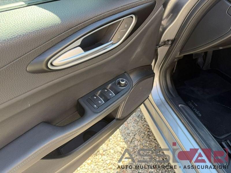 Alfa Romeo Giulia 2.2 Turbo AT8 150CV Business