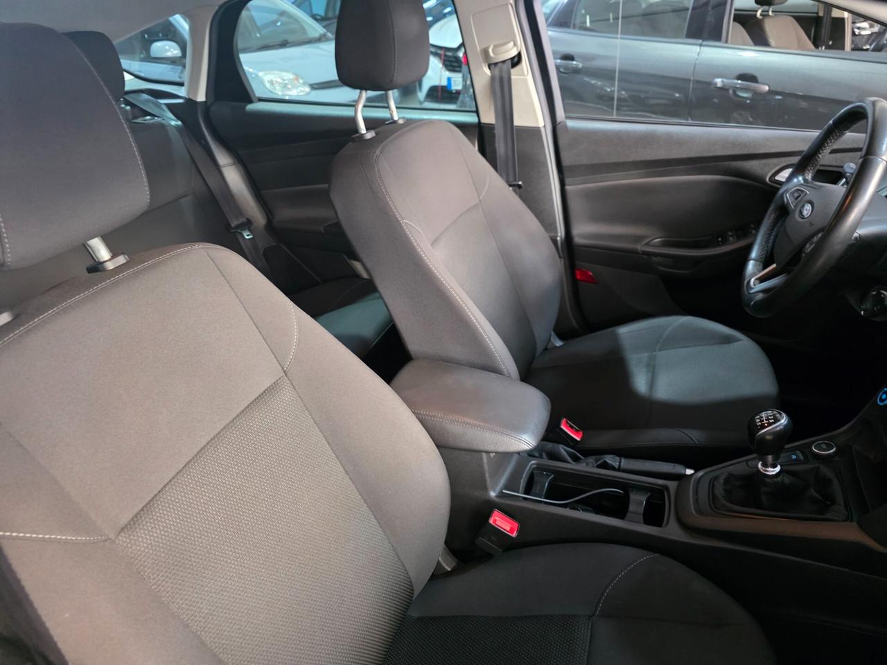 Ford Focus 1.5 TDCi 95CV TITANIUM 1 PROPRIETARIO