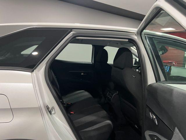 PEUGEOT 3008 BlueHDi 130 S&S Active Pack