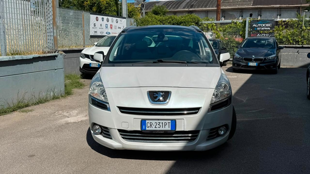 Peugeot 5008 1.6 HDi 115CV Business