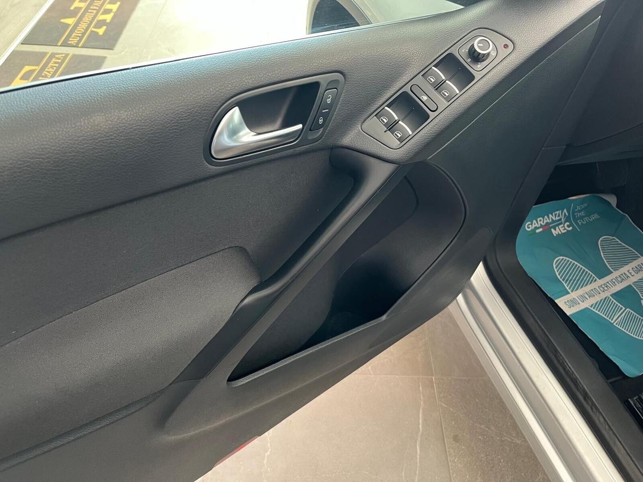 Volkswagen Tiguan 2.0 TDI DPF 4MOTION DSG Sport &