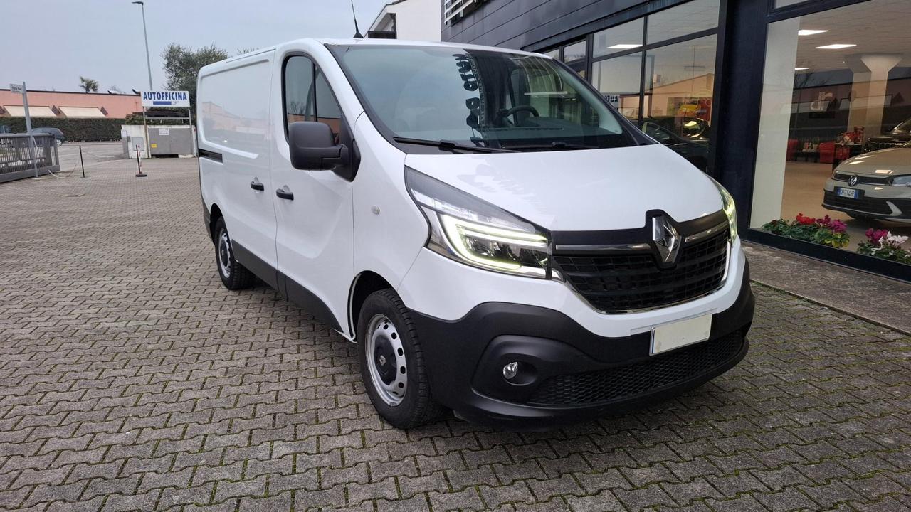 RENAULT Trafic T27 2.0 dci 120cv L1H1 Ice