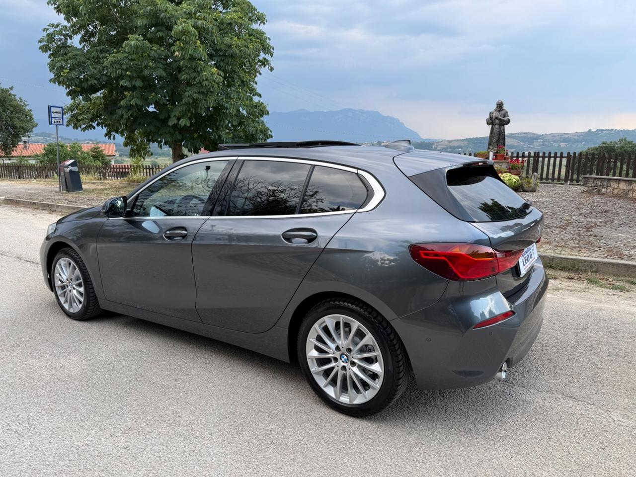 Bmw 116 116d 5p. Business Advantage