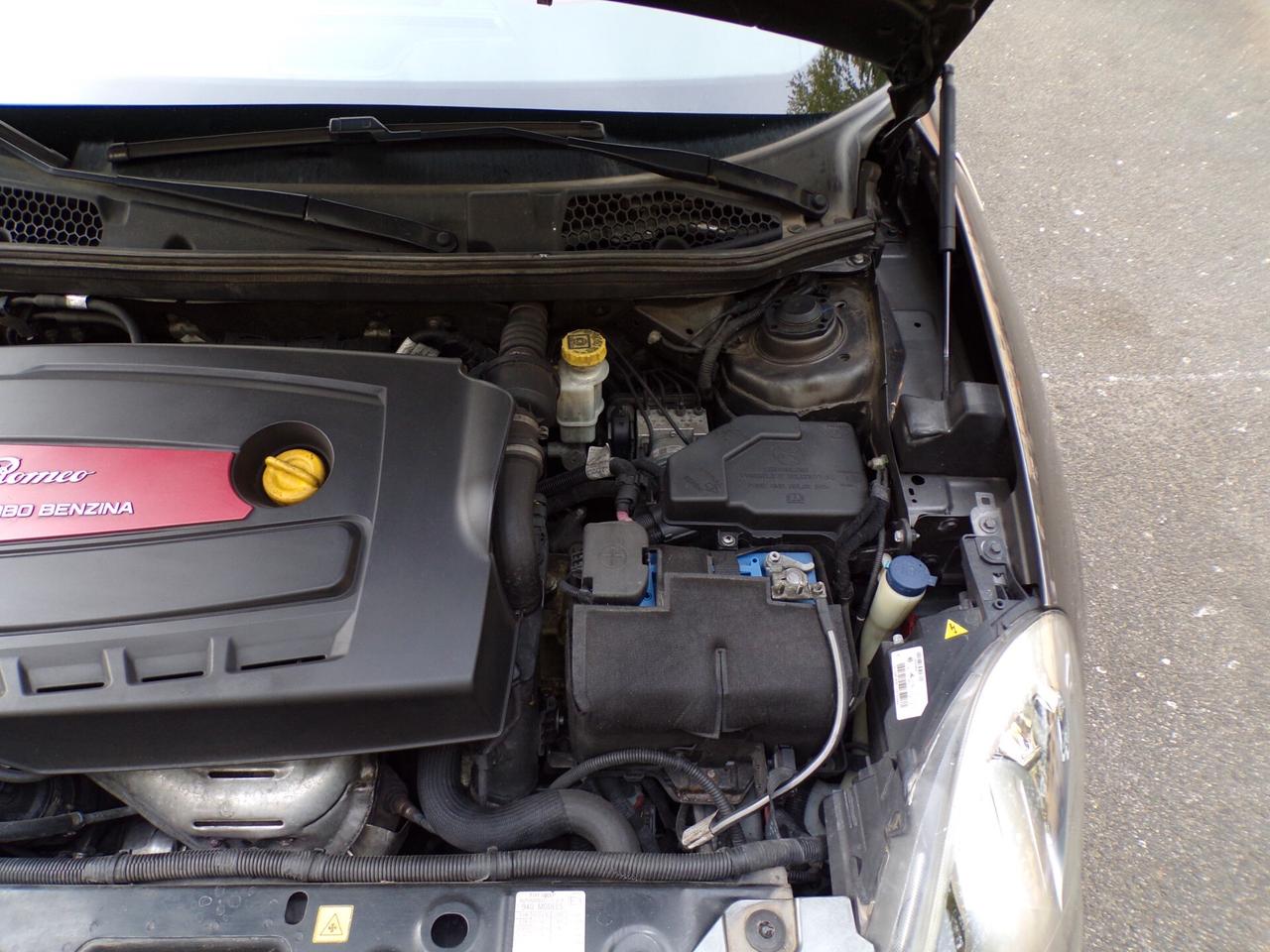 ALFA ROMEO GIULIETTA SECONDA SERIE QUADRIFOGLIO VERDE 241CV DEL 2015