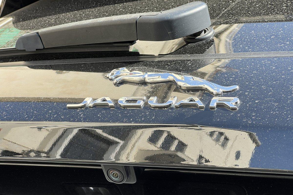 JAGUAR F-Pace 2.0 D 180 CV AWD aut. R-Sport