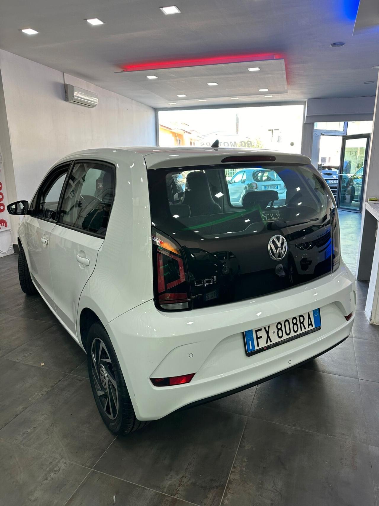 Volkswagen up! 1.0 75 CV 5p. high up!