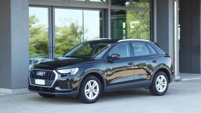 AUDI Q3 35 TDI Quattro S-Tronic Business