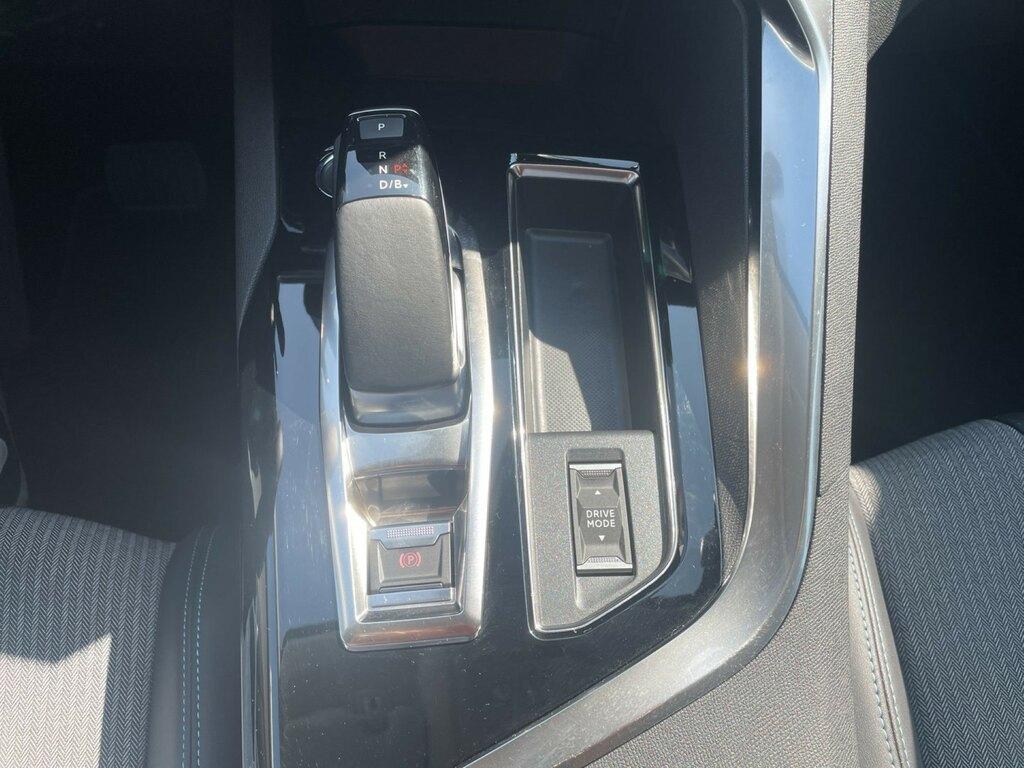 Peugeot 3008 1.6 HYbrid Allure Pack e-EAT8