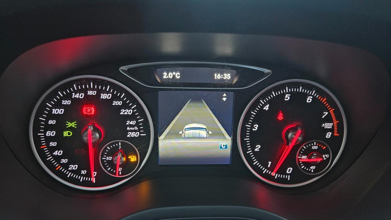 Mercedes-benz B 180 Executive BENZINA-56.000 KM !! NAVY-CAMERA