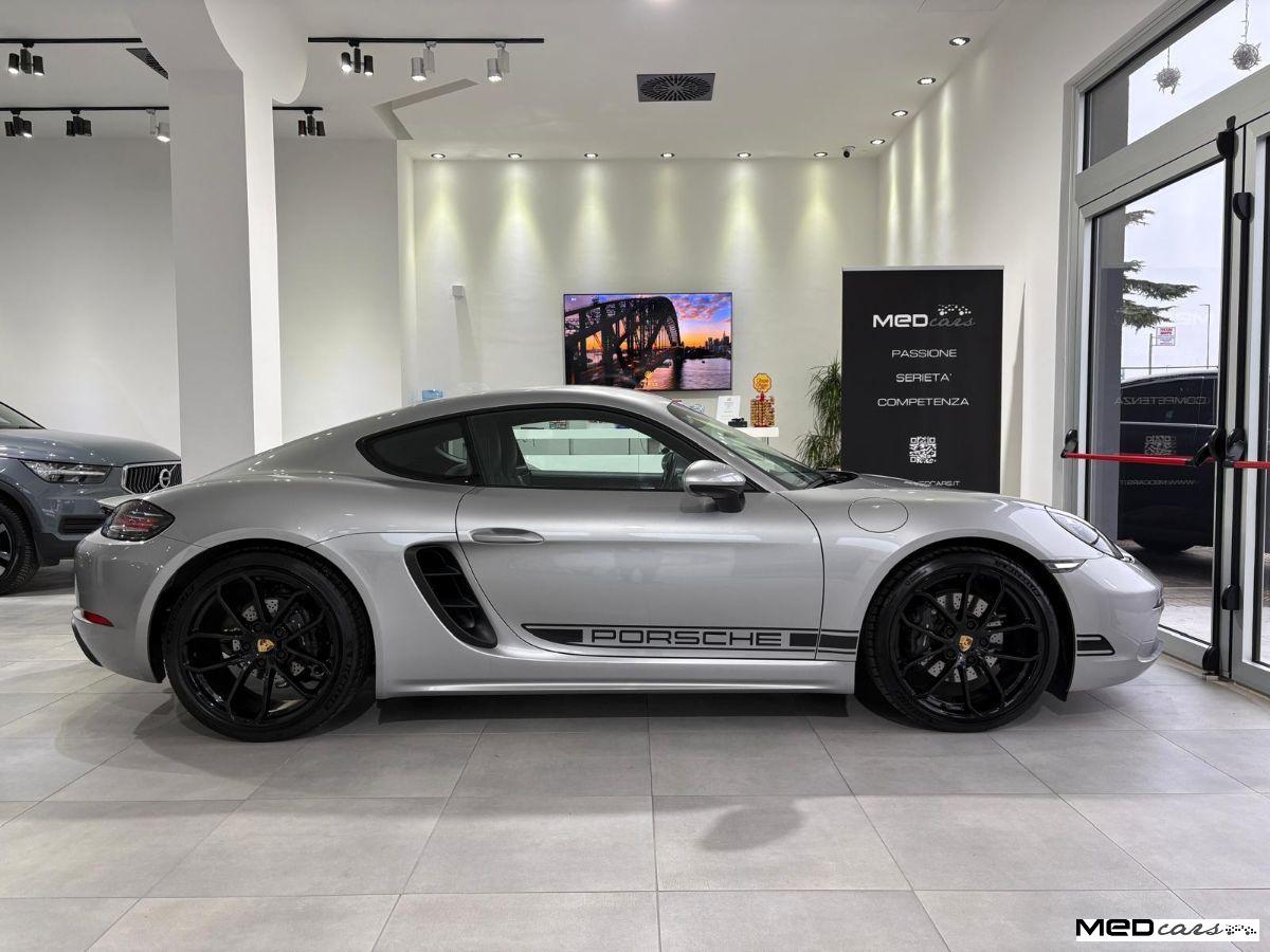 PORSCHE - 718 CAYMAN STYLE EDITION