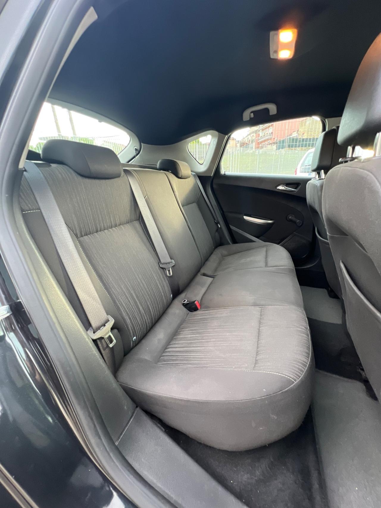 Opel Astra 1.7 CDTI 110CV EcoFLEX S&S 5 porte Cosmo