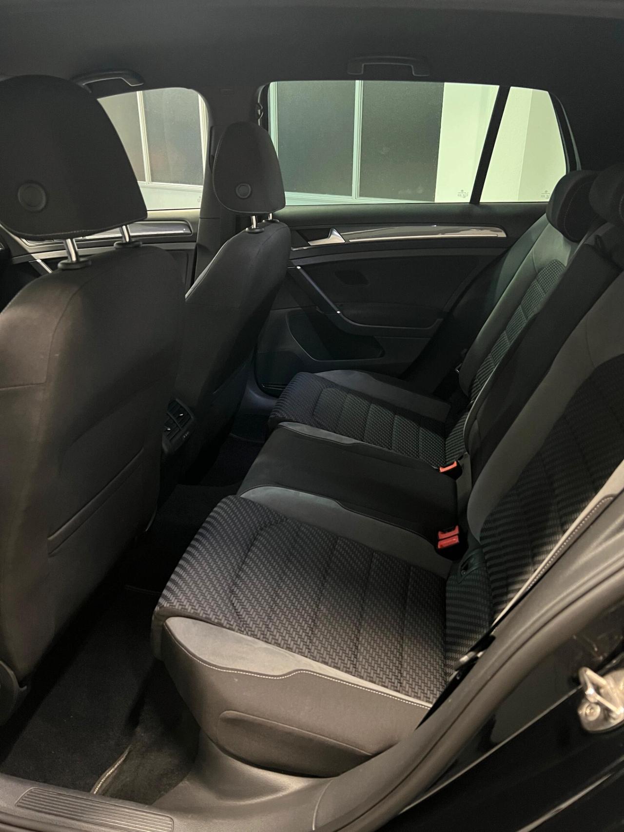 Volkswagen Golf 1.6 TDI 115 CV 5p. R-LINE