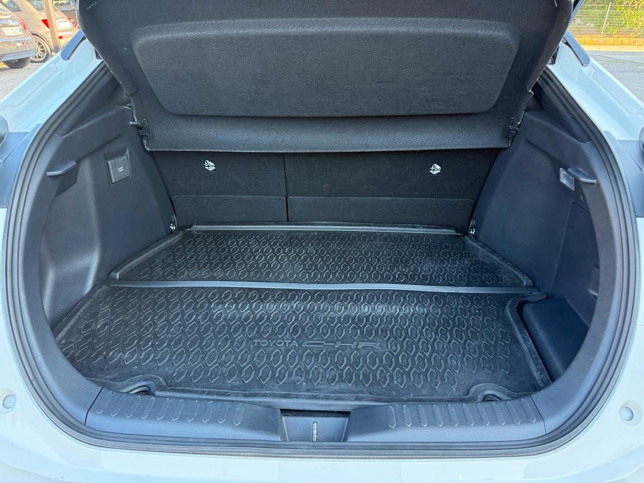 Toyota C-HR 2.0 phev Trend fwd e-cvt plug-in FULL OPTIONAL