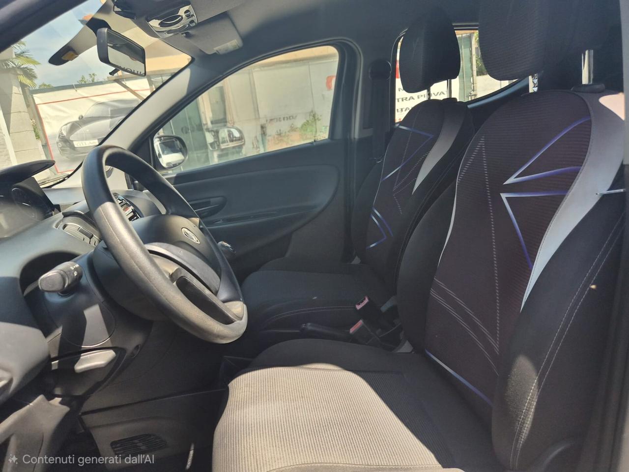 Lancia Ypsilon 1.2 69 CV 5 porte Mya