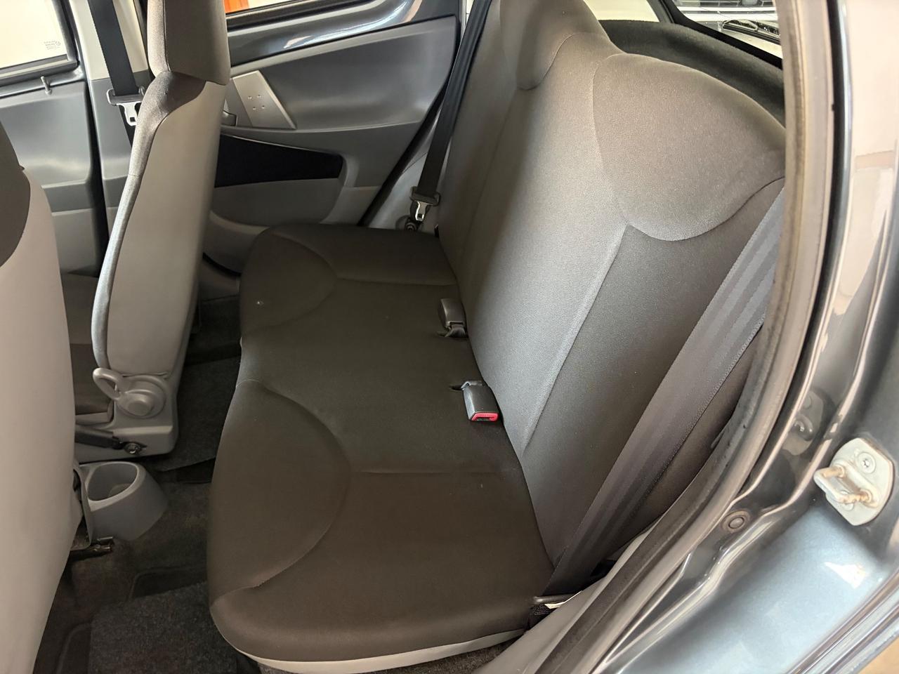 TOYOTA AYGO 1.0 68 CV 5 PORTE 80.000 KM