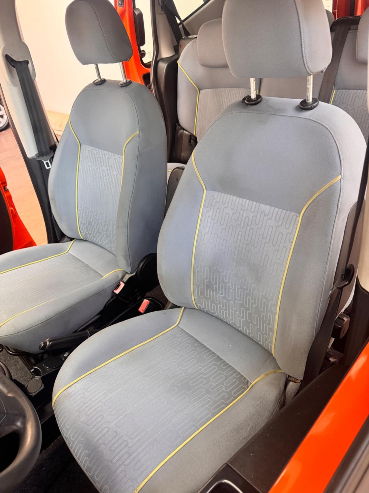 Peugeot Bipper Tepee 1.3 HDi 75 FAP Outdoor