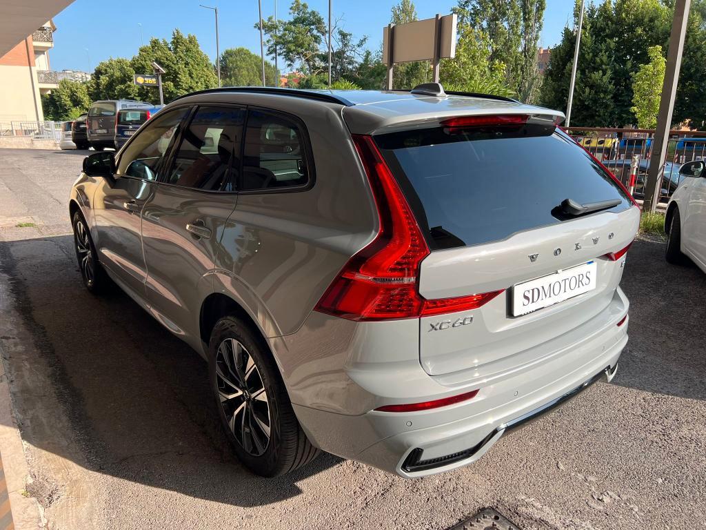 Volvo XC60 2.0 b4 Plus Dark auto