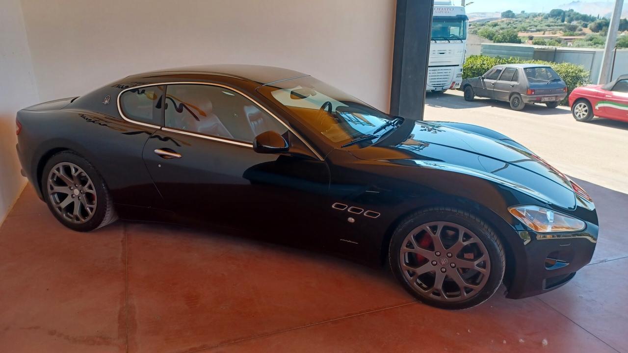 Maserati GranTurismo 4.2 V8