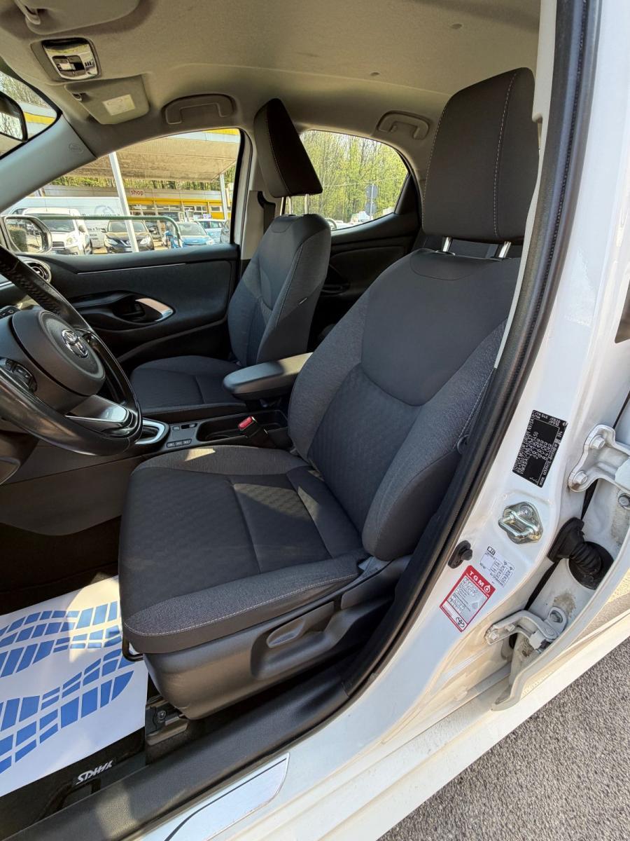 TOYOTA - Yaris - 1.5 Hybrid 5p. E-CVT Trend