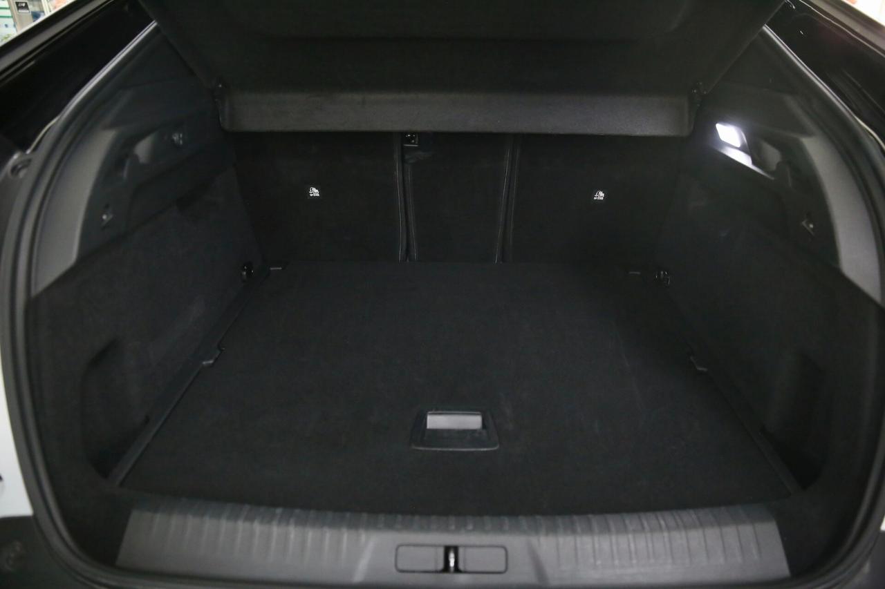 Peugeot 3008 Hybrid 145 cv e-DCS6 GT