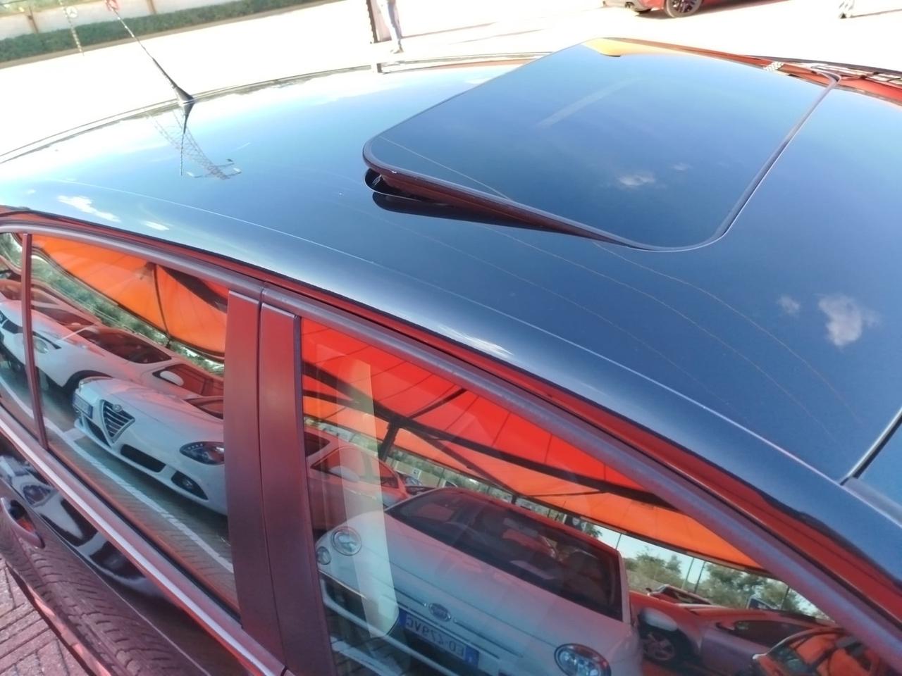 Volkswagen Golf 1.6 16V FSI 5p. Sportline