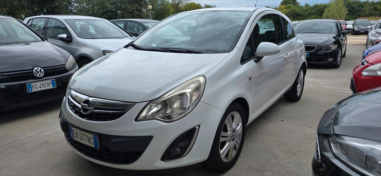 Opel Corsa 1.2 85CV 3 gas va. Sempre ok patentati