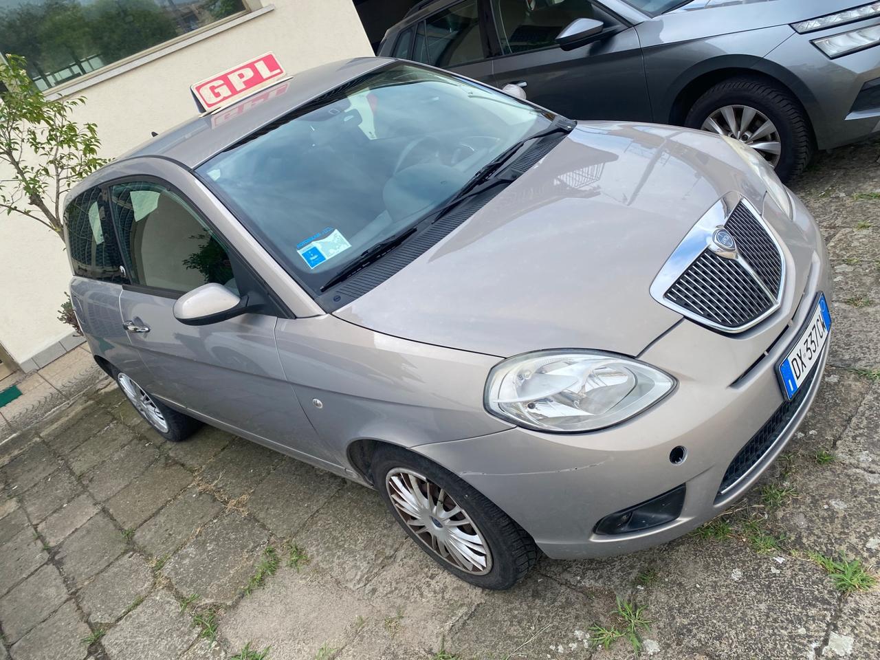 Lancia Ypsilon 1.4 Oro Ecochic GPL
