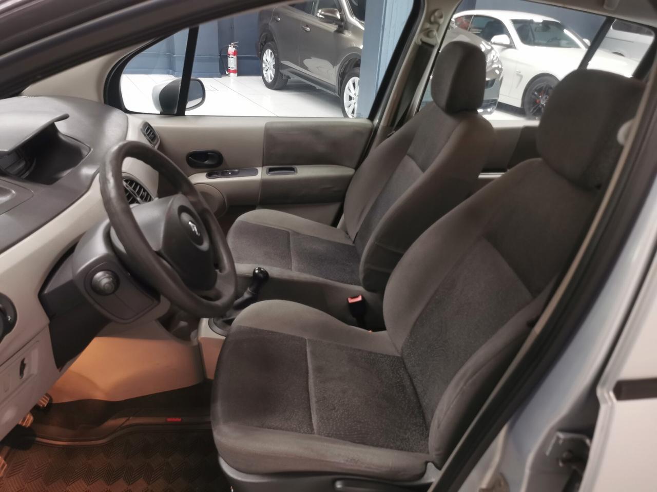 Renault Modus 1.2 16V Confort Authentique