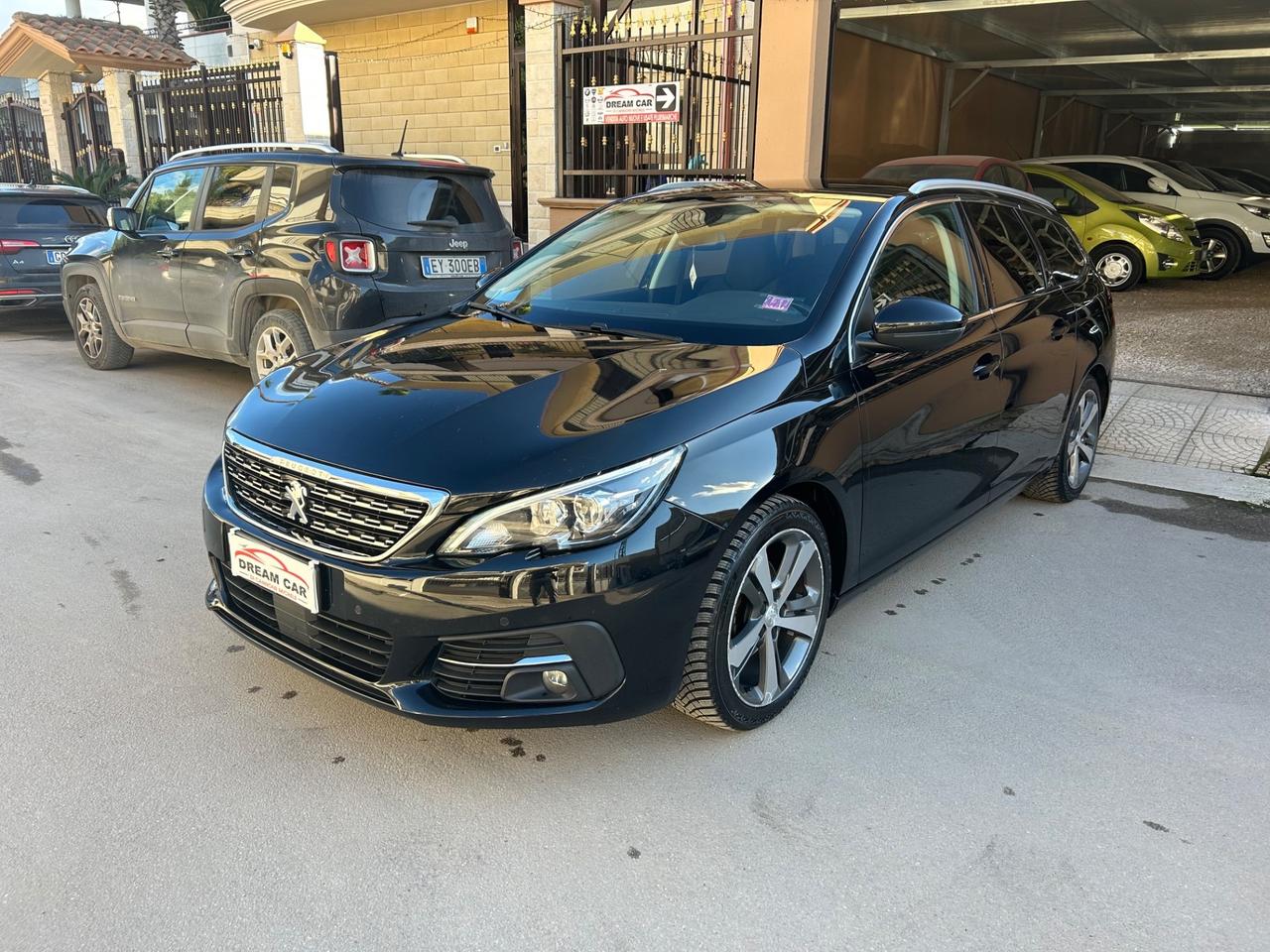 Peugeot 308 BlueHDi 120 S&S EAT6 SW Allure