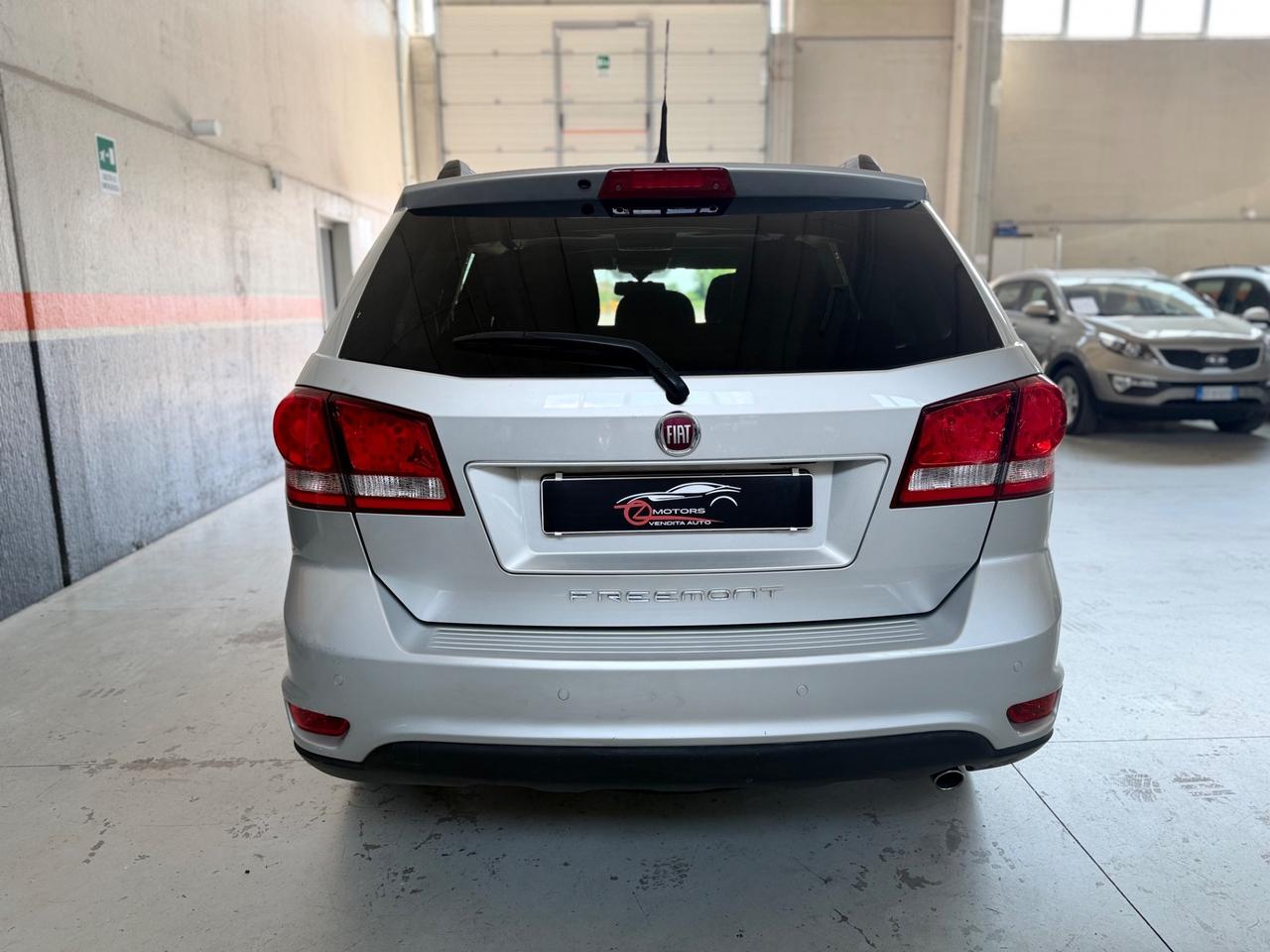 Fiat Freemont 2.0 Multijet 170 CV Urban 7 POSTI