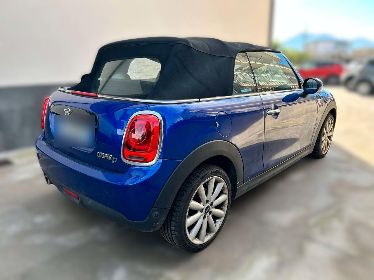 Mini Cooper D Cabrio 1.5 TD 115CV Aut. - 2019 Incidentata
